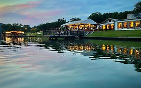 Lake Austin Resort